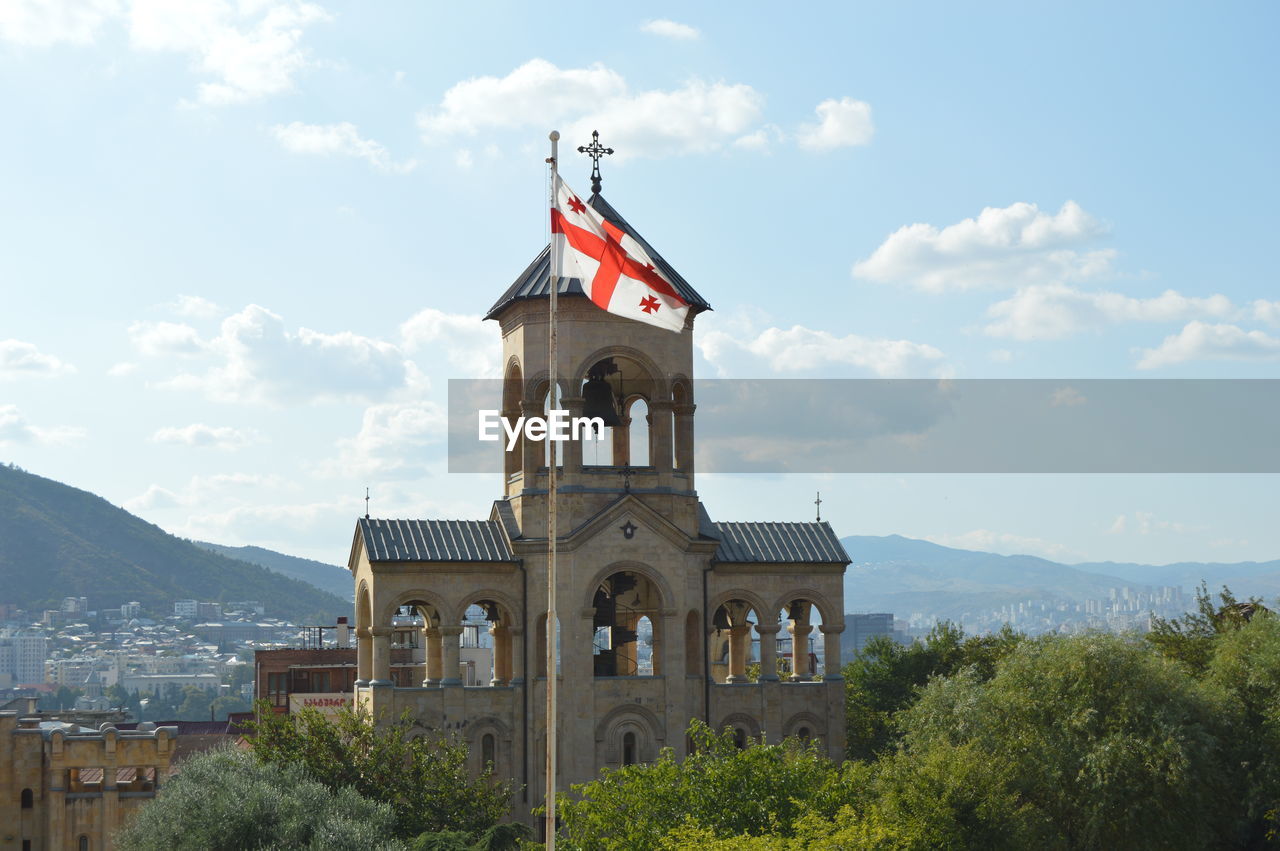 Waving georgian flag near the sameba church