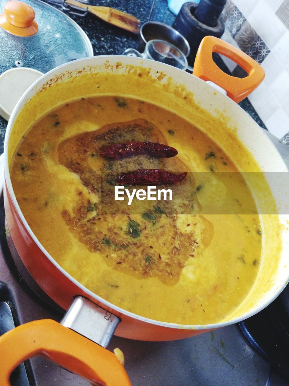 HIGH ANGLE VIEW OF SOUP