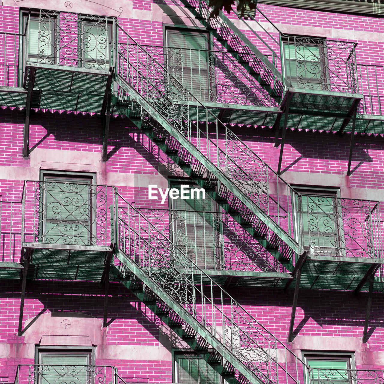 LOW ANGLE VIEW OF STAIRCASE ON BUILDING