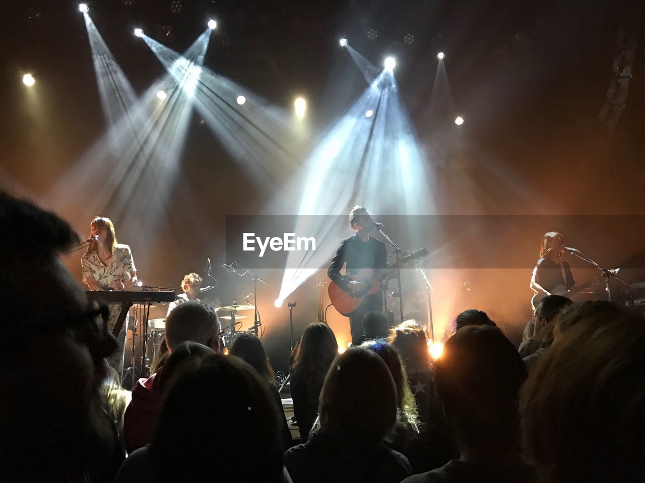 PANORAMIC VIEW OF CROWD AT CONCERT