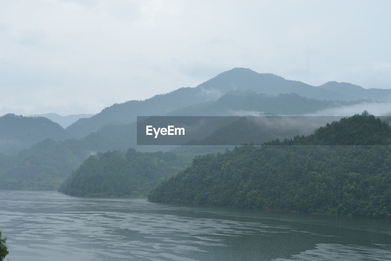 SCENIC VIEW OF RIVER AGAINST SKY