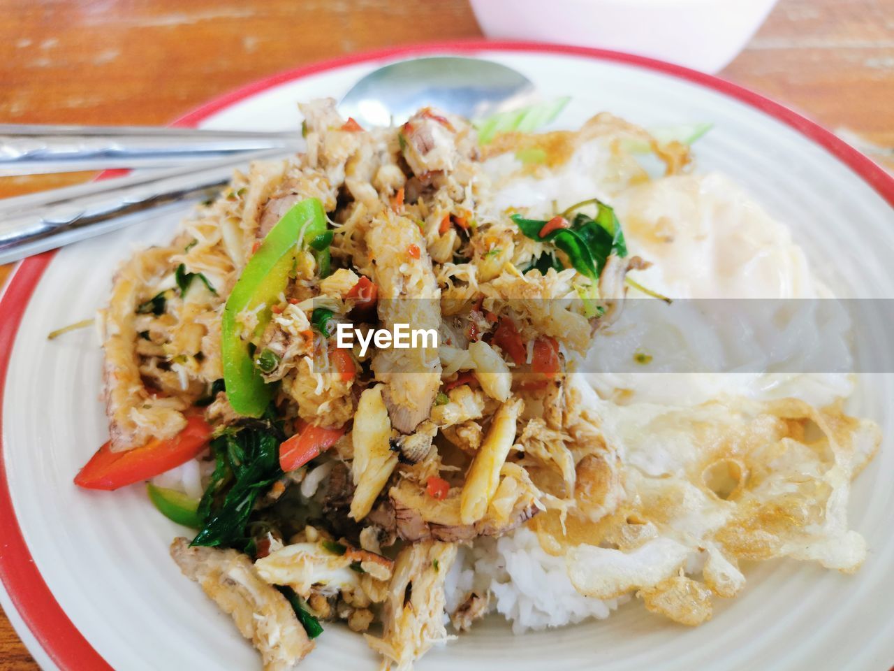 CLOSE-UP OF FOOD SERVED IN PLATE