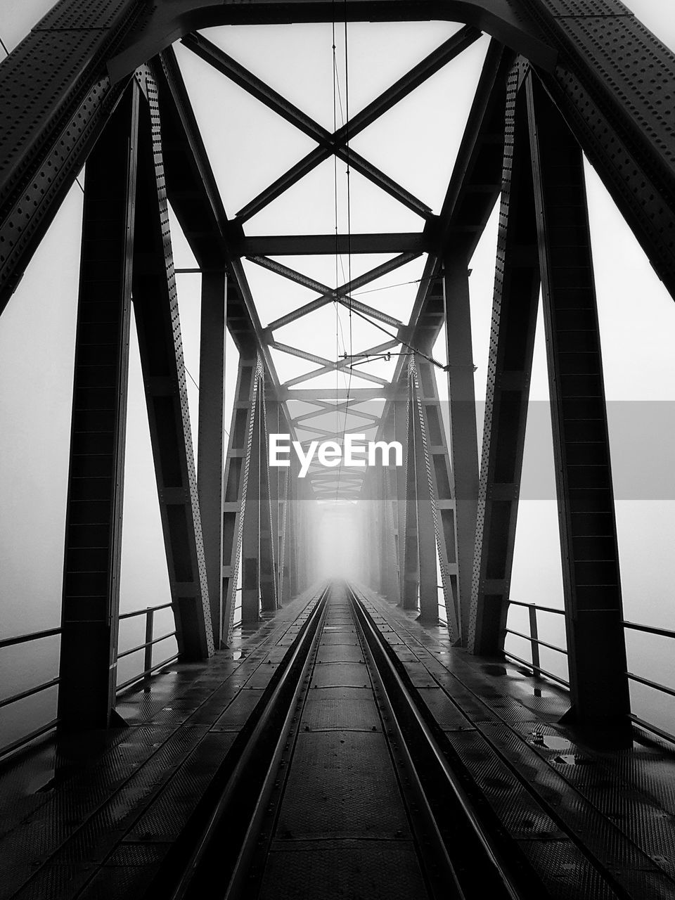 RAILROAD BRIDGE AGAINST SKY