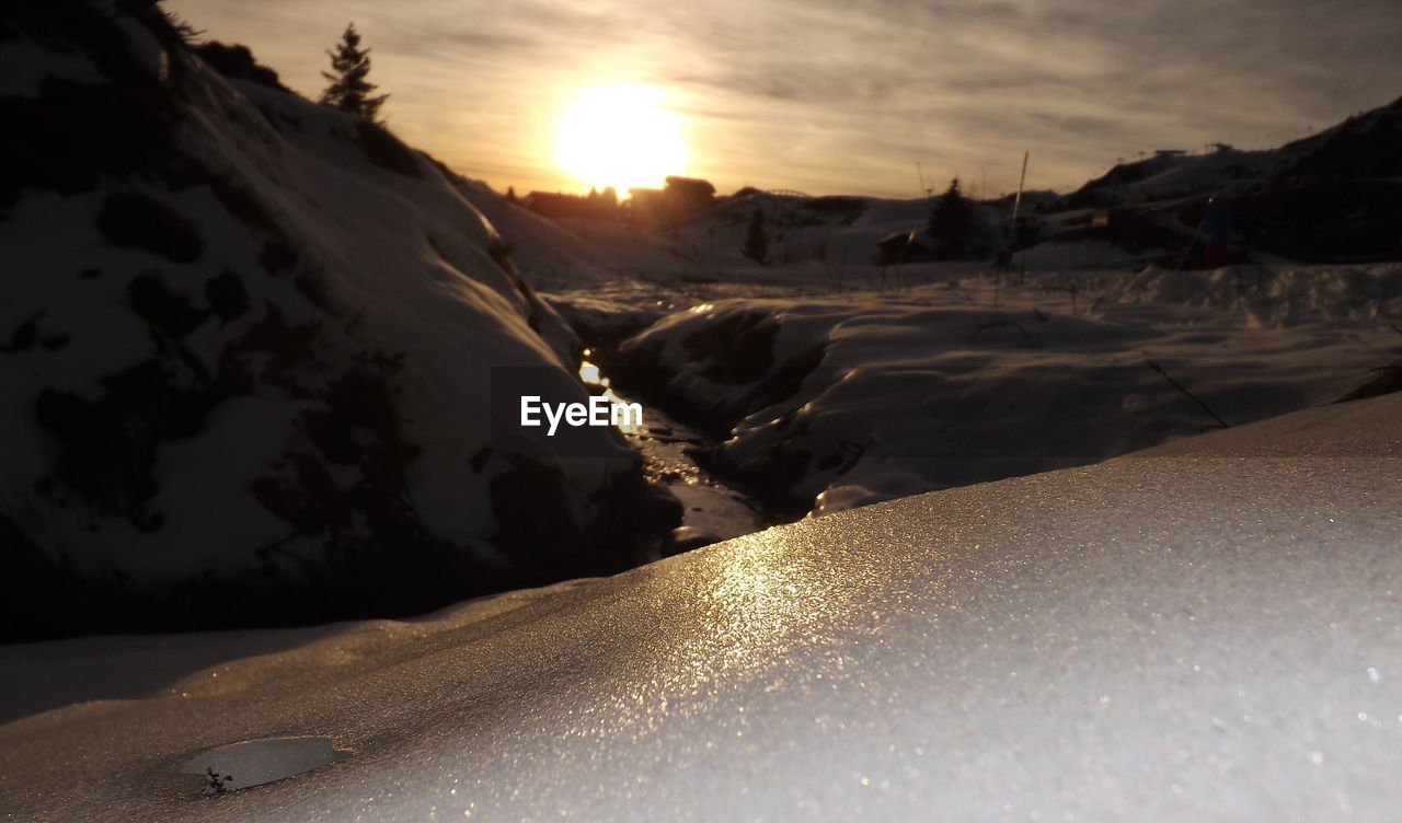 PANORAMIC VIEW OF LANDSCAPE DURING SUNSET