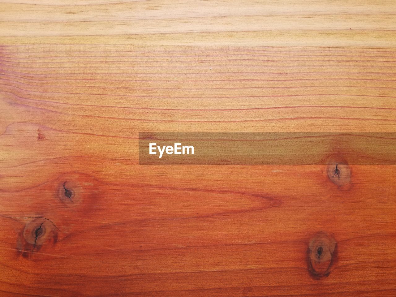 HIGH ANGLE VIEW OF WOOD ON WOODEN TABLE