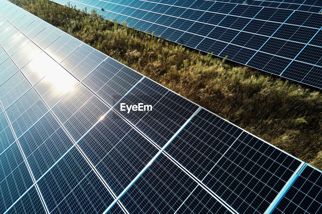 Solar photovoltaic panel, development of alternative renewable energy sources