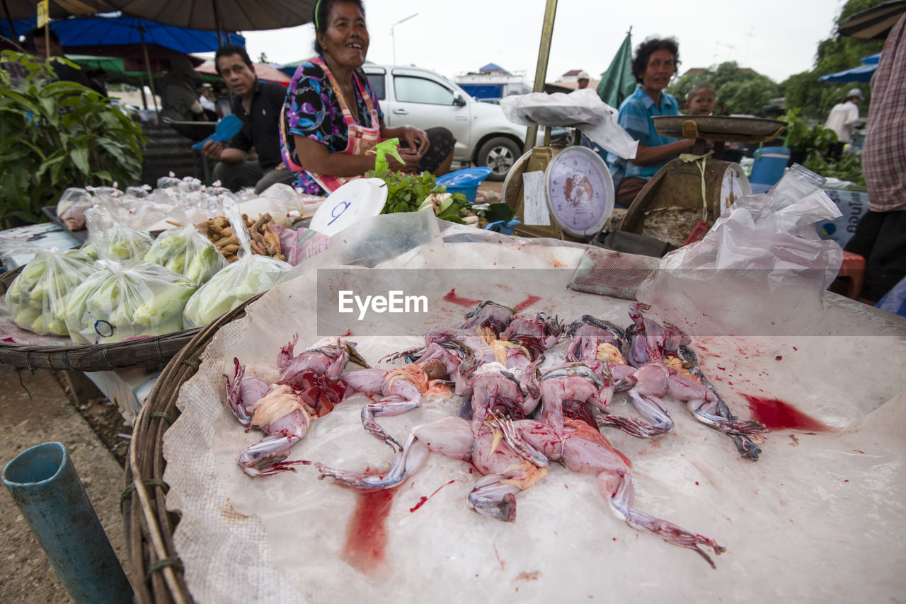 VIEW OF FISH FOR SALE AT MARKET STALL