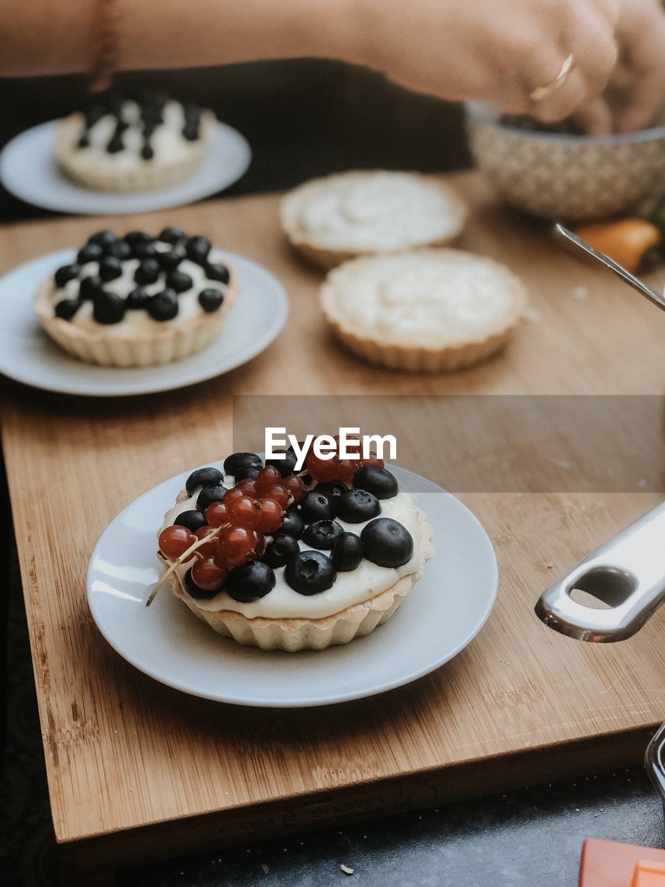 HIGH ANGLE VIEW OF DESSERT SERVED IN PLATE ON TABLE