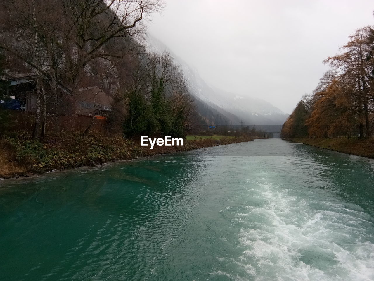 SCENIC VIEW OF RIVER AGAINST SKY
