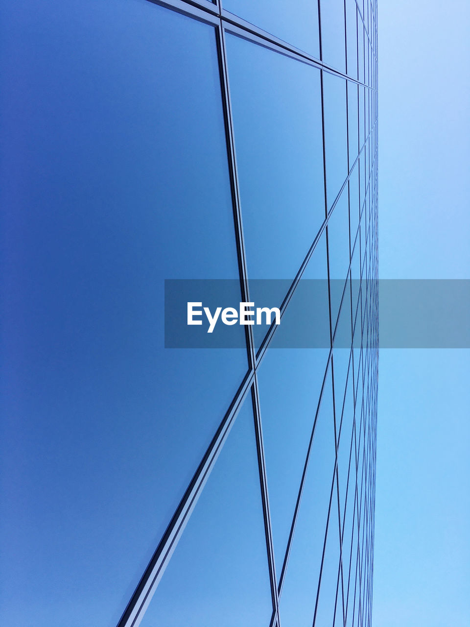 LOW ANGLE VIEW OF BRIDGE AGAINST SKY
