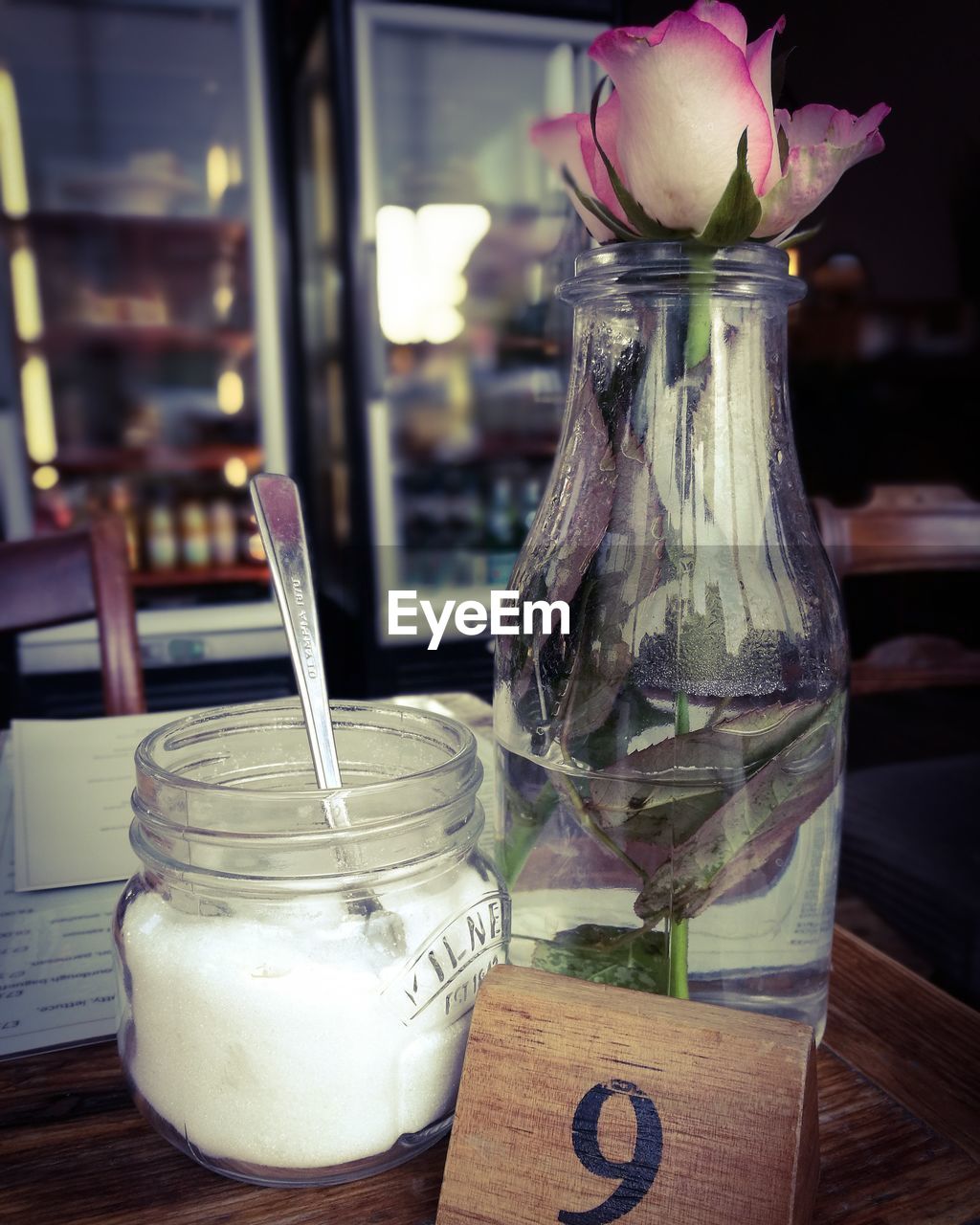 CLOSE-UP OF DRINK IN GLASS JAR