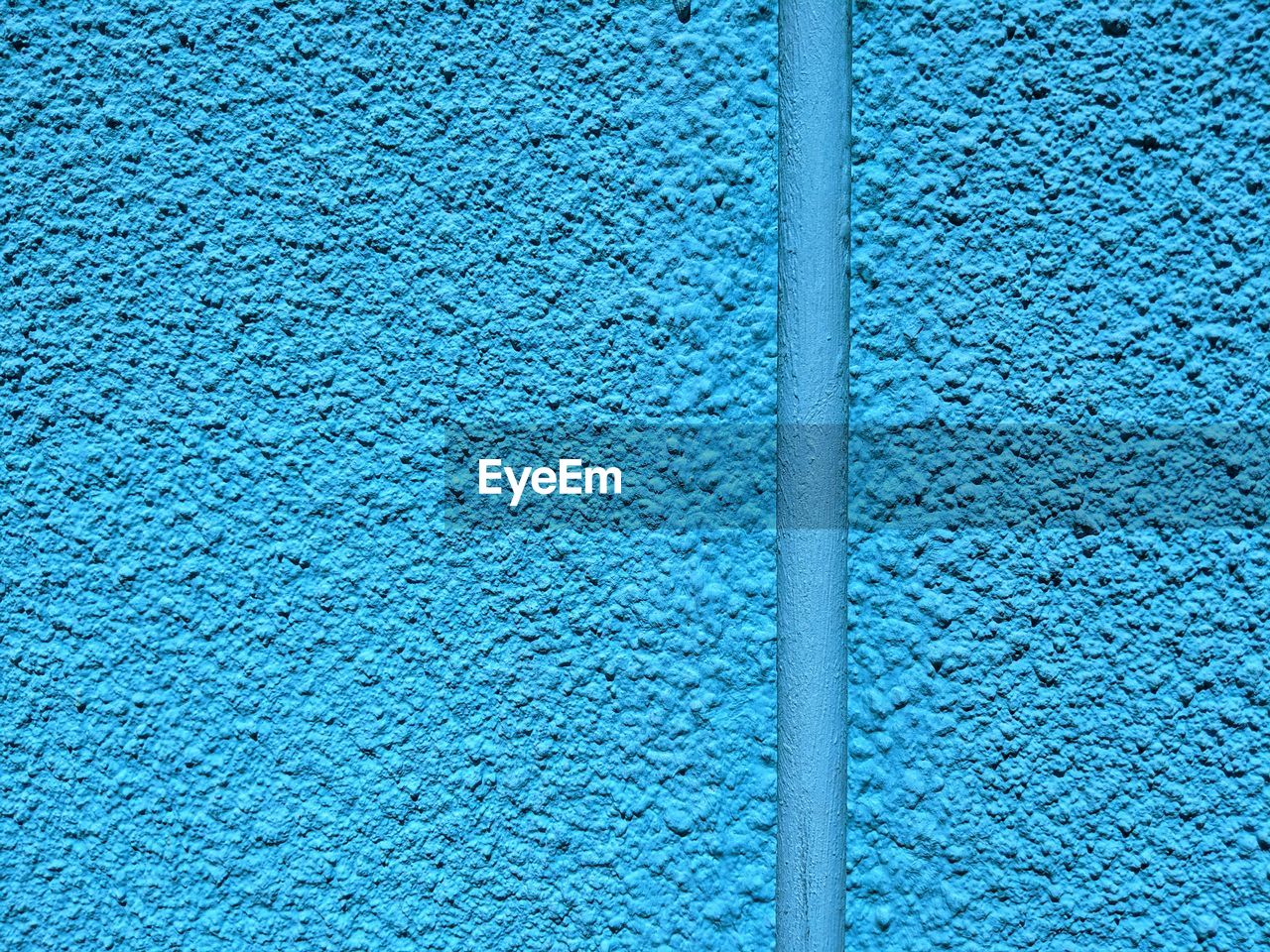 DETAIL OF BLUE WALL