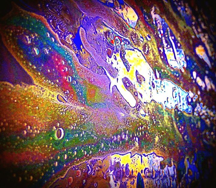 LOW ANGLE VIEW OF MULTI COLORED ABSTRACT BACKGROUND