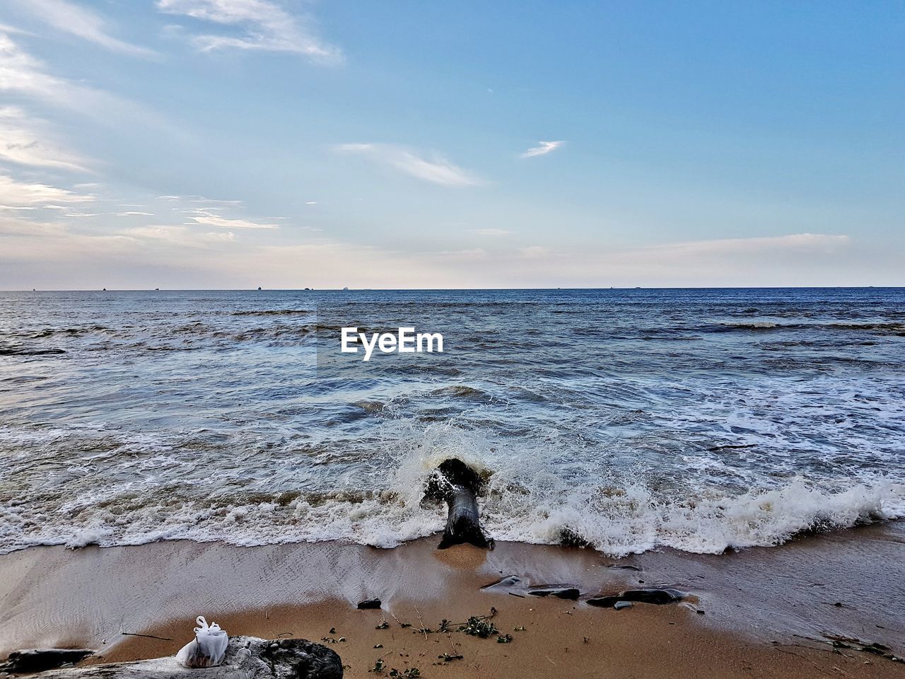 VIEW OF SEA AGAINST SKY