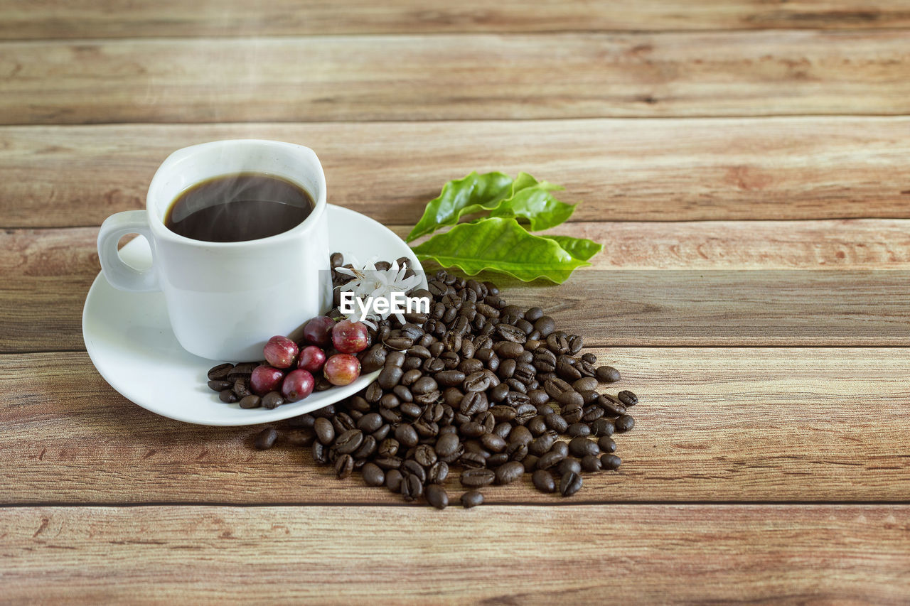 HIGH ANGLE VIEW OF COFFEE BEANS