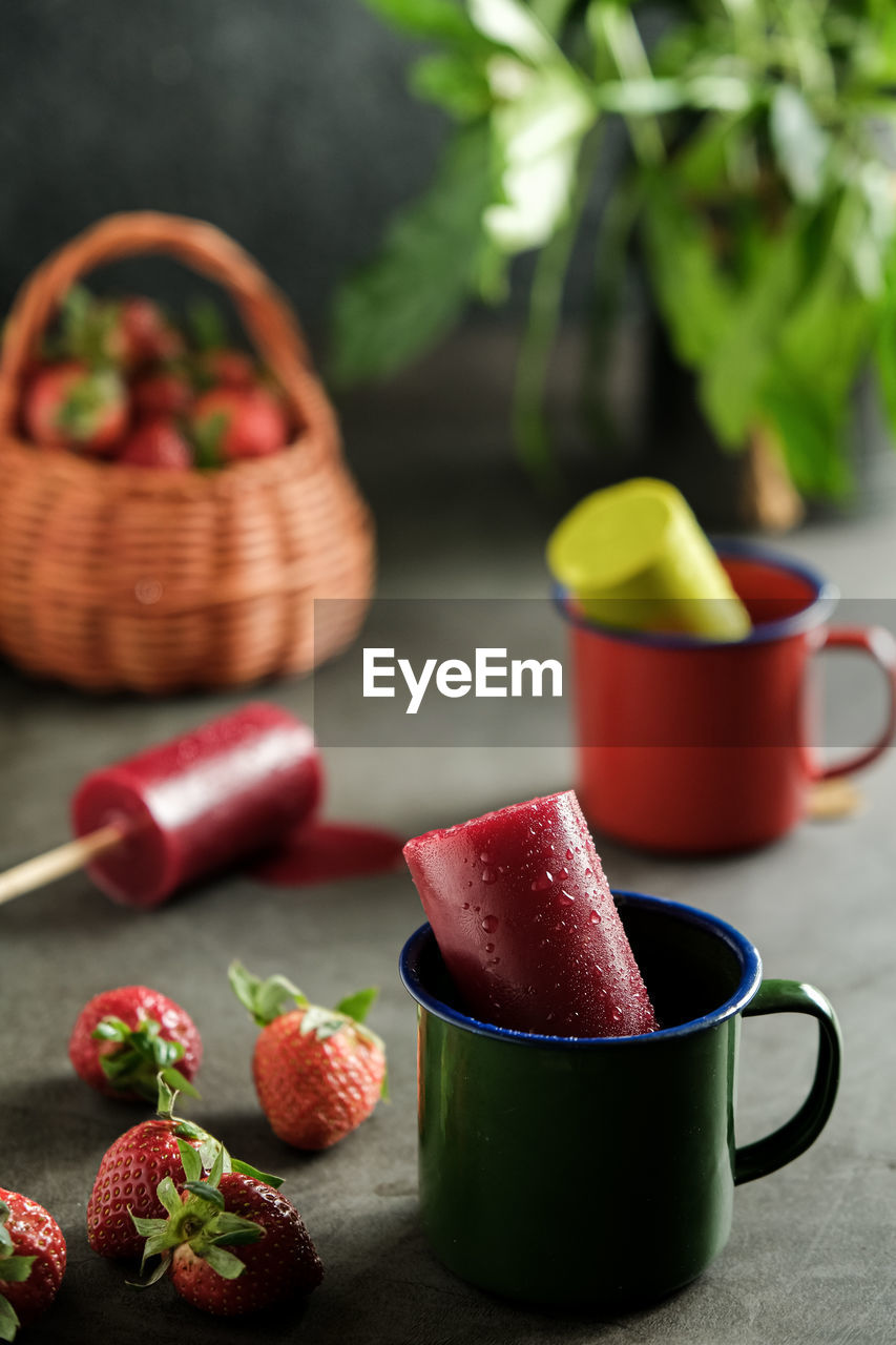 Es potong or popsicle ice fruit