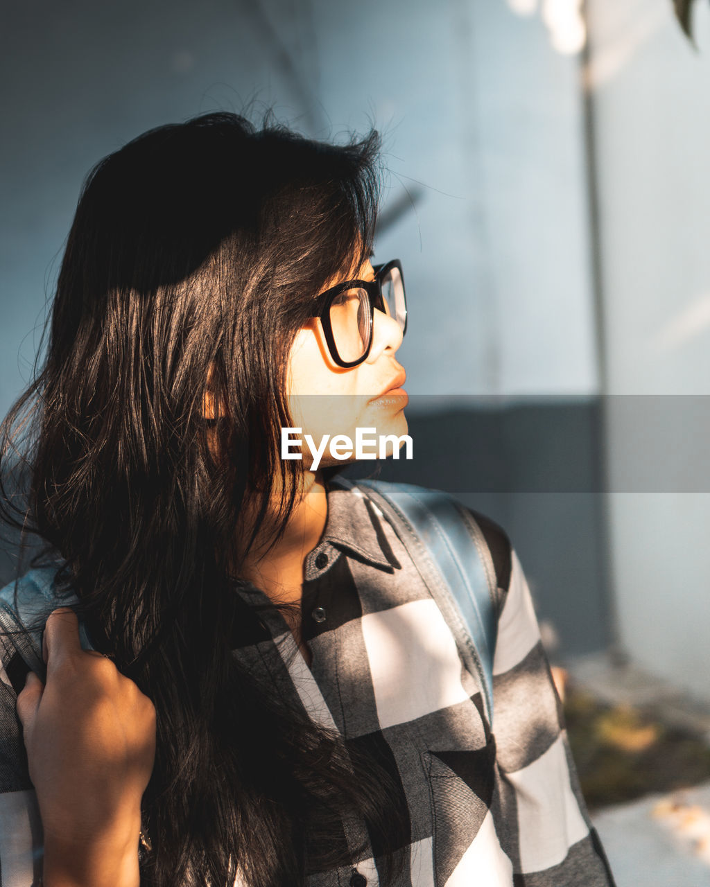 Side view of woman looking away