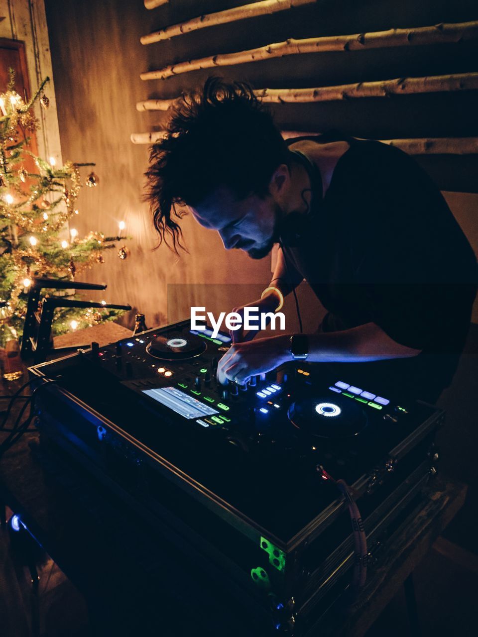 Dj working at christmas