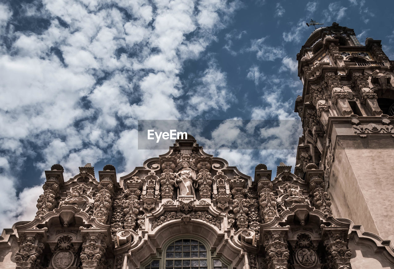 LOW ANGLE VIEW OF A TEMPLE BUILDING