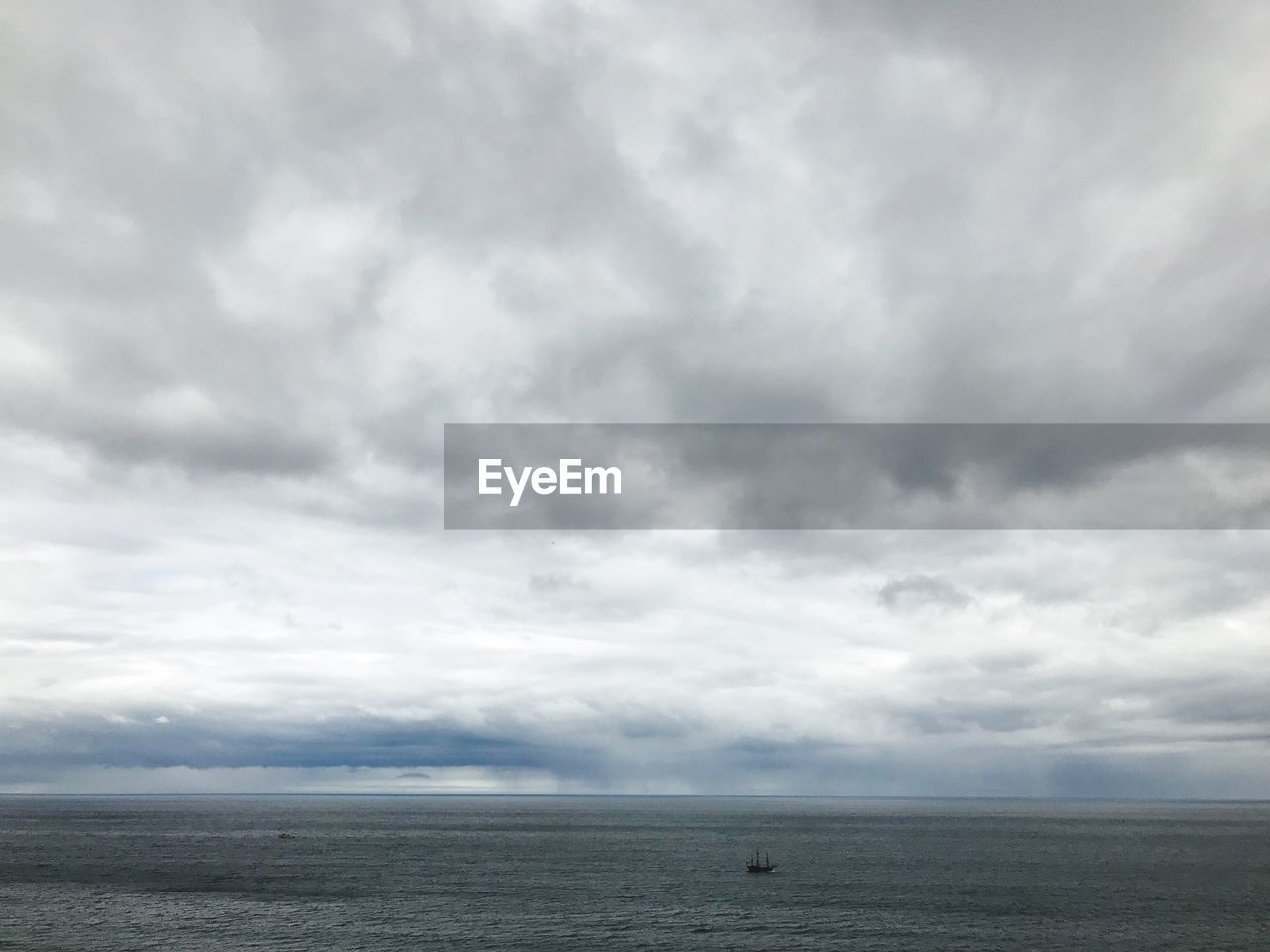 SCENIC VIEW OF DRAMATIC SKY OVER LAND