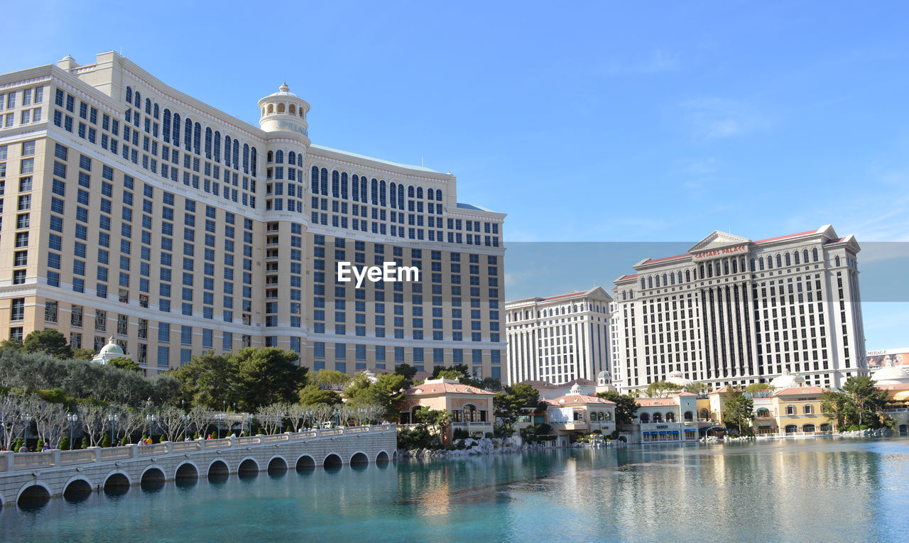 Reflection of belagio casino and resort on las vegas strips in the front pool