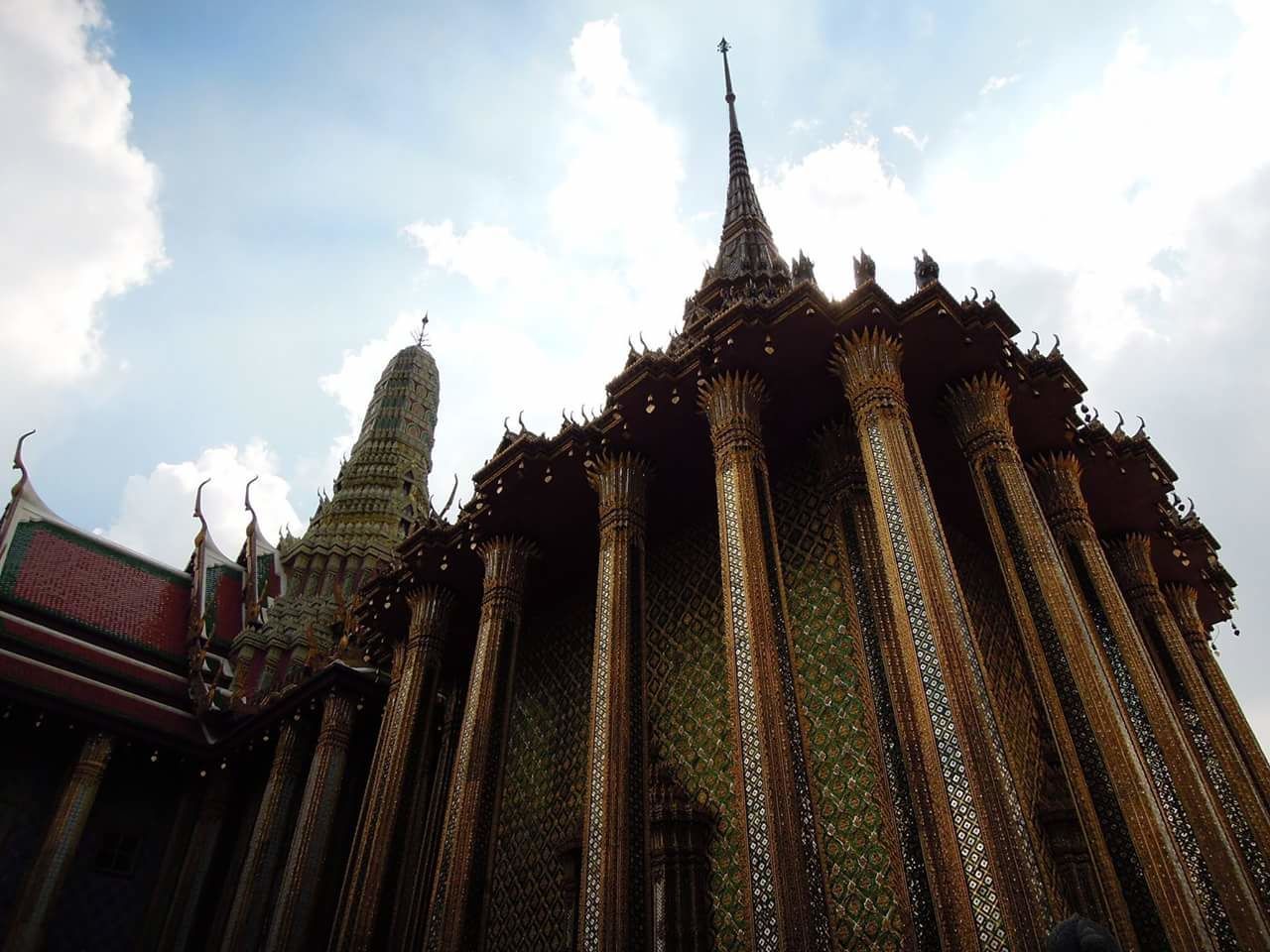 LOW ANGLE VIEW OF TEMPLE AGAINST SKY