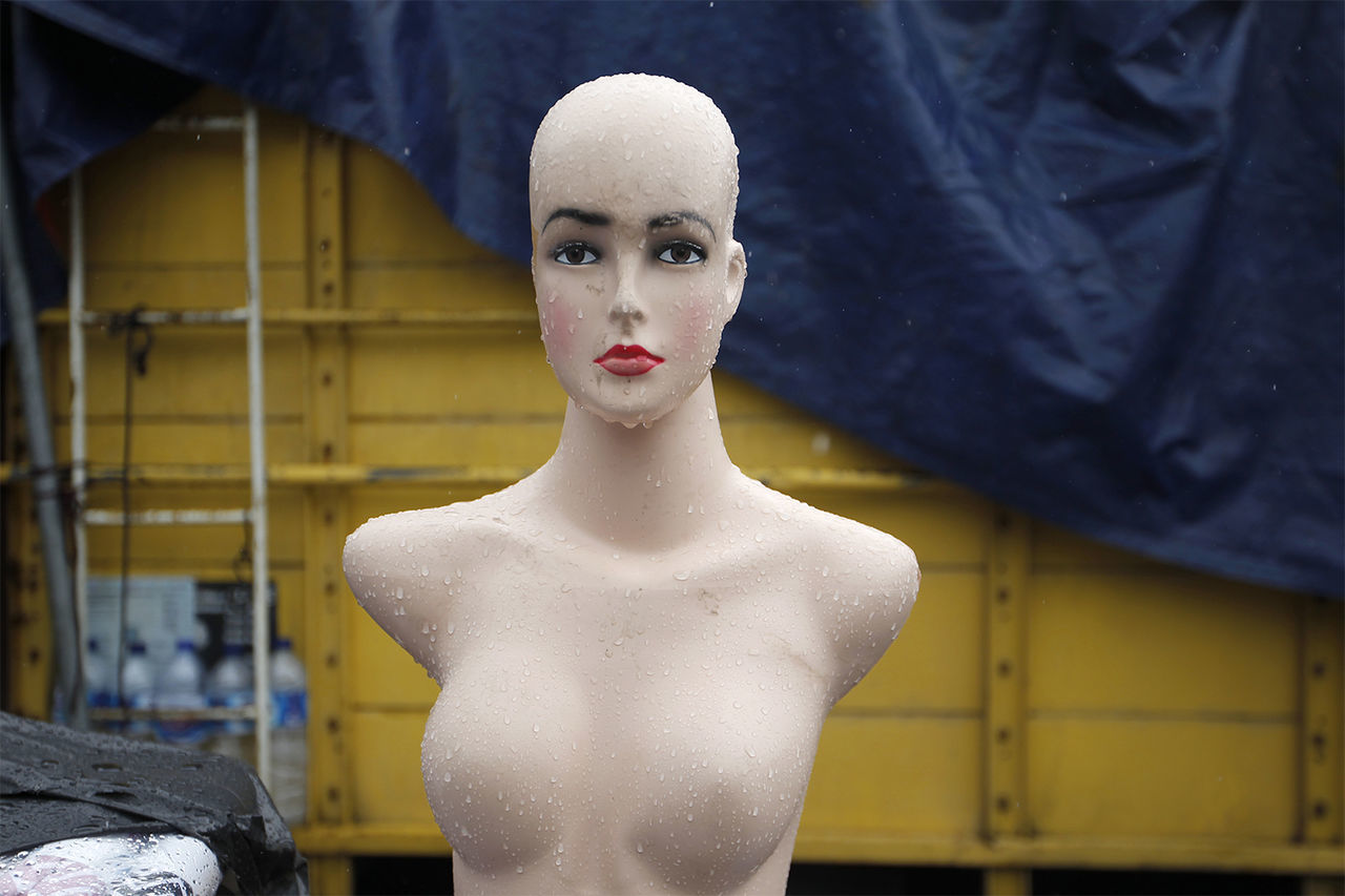 Wet mannequin at workshop