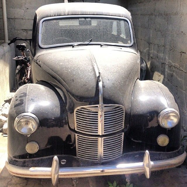 car, vehicle, mode of transportation, vintage car, land vehicle, antique car, mid-size car, transportation, retro styled, motor vehicle, compact car, headlight, old, metal, classic car, abandoned, no people, luxury vehicle, day, rusty, rundown, automotive exterior, the past, damaged, history