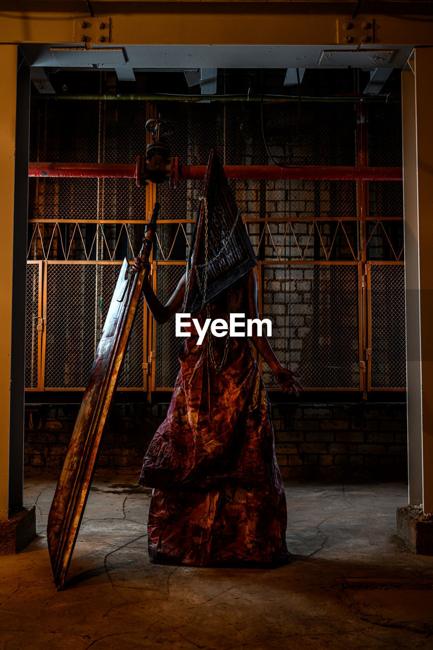 Pyramid-head cosplay