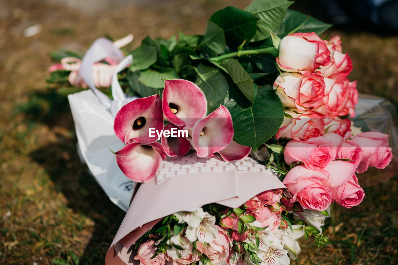 Several bouquets of flowers. wedding day.