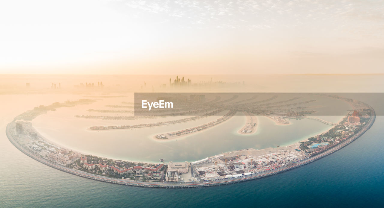 AERIAL VIEW OF SEA AGAINST SKY