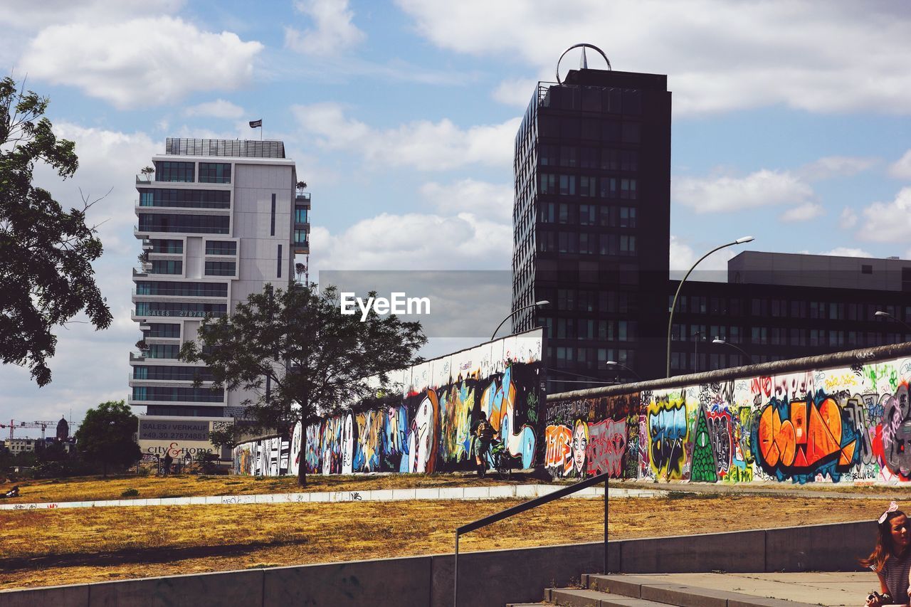 MULTI COLORED BUILDINGS IN CITY