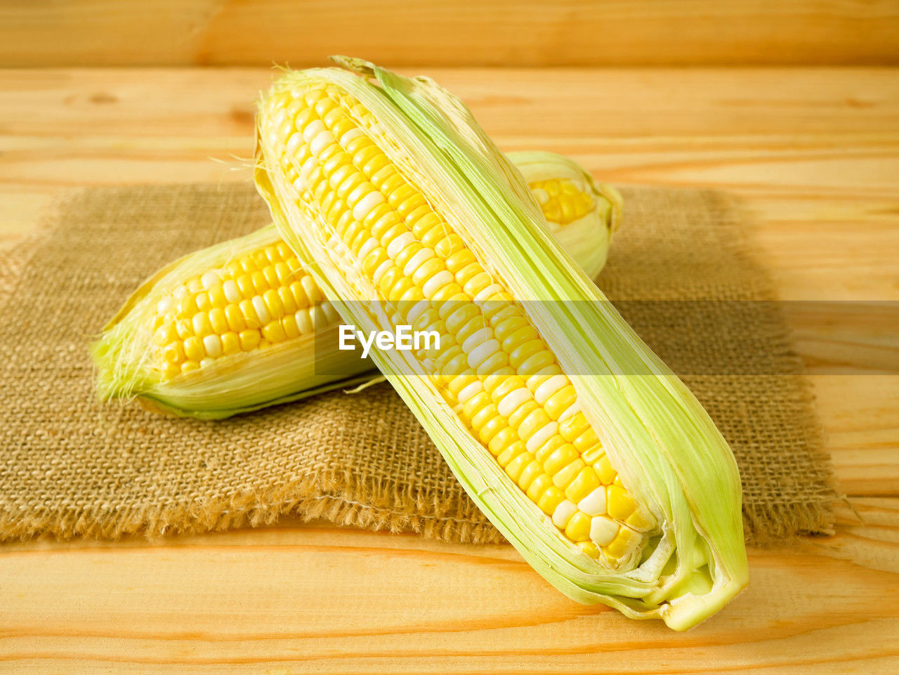 food, sweet corn, vegetable, food and drink, corn, corn kernels, healthy eating, wellbeing, dish, yellow, freshness, cereal plant, produce, crop, agriculture, food grain, indoors, wood, no people, close-up, organic, still life, plant, raw food