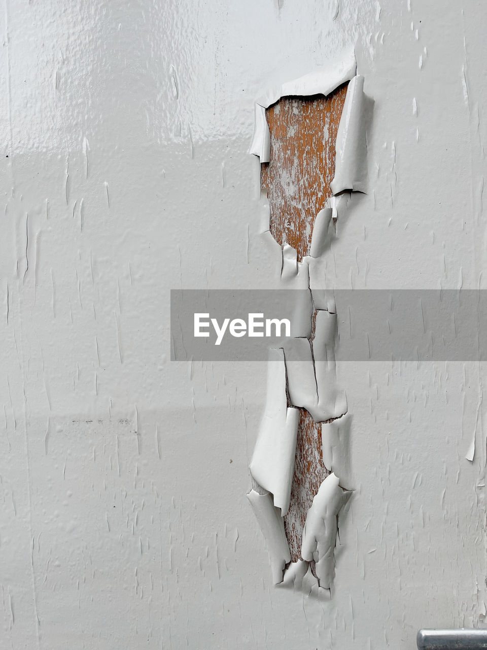 wall, wall - building feature, white, damaged, no people, built structure, architecture, broken, day, plaster, wood, old, peeling off, close-up, indoors, textured, weathered, cracked, abandoned