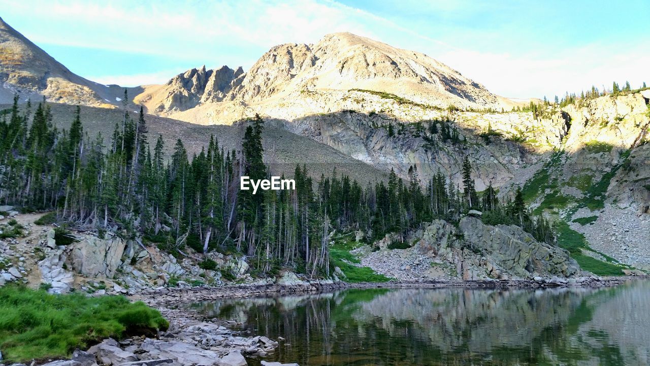 Scenic view of lake agnes against mountains