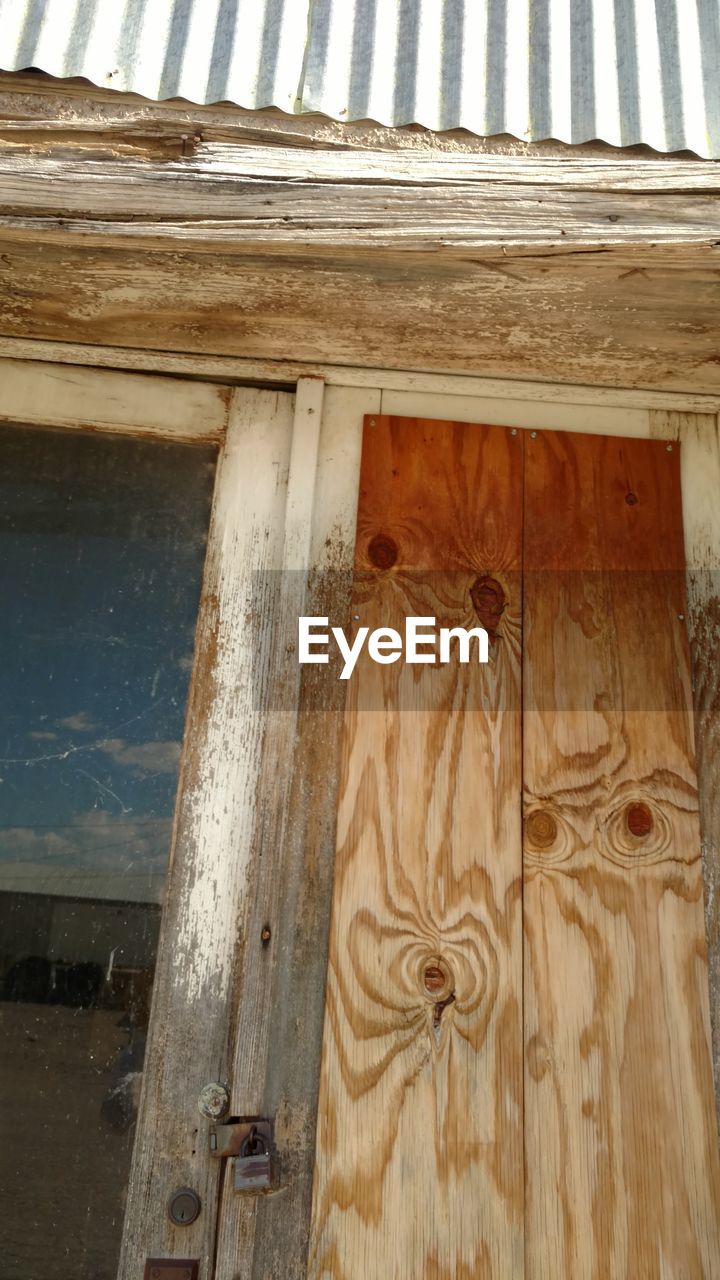 WOODEN STRUCTURE ON WOODEN WALL