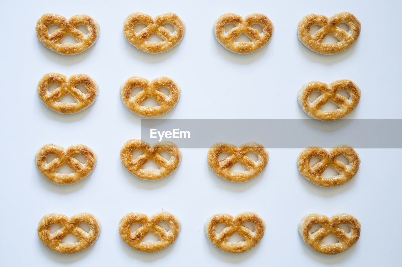 HIGH ANGLE VIEW OF COOKIES ON WHITE