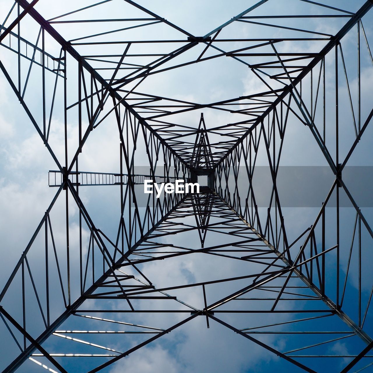 LOW ANGLE VIEW OF BRIDGE AGAINST SKY