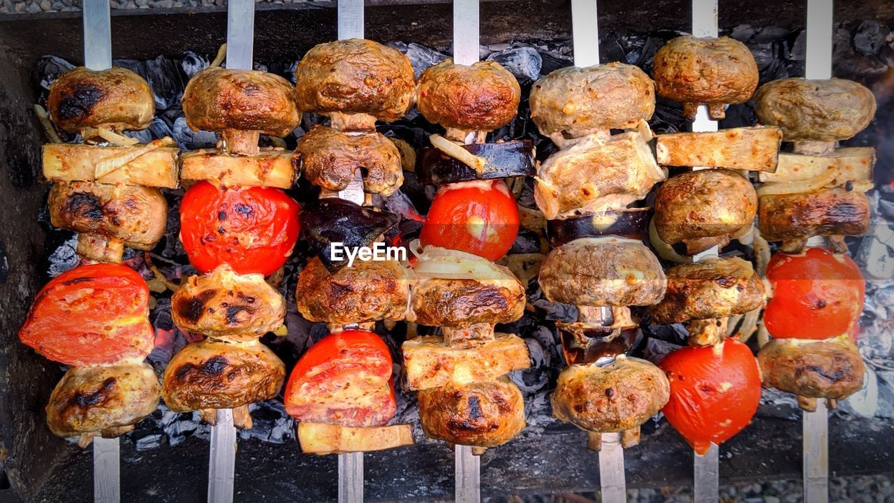 CLOSE-UP OF VEGETABLES ON BARBECUE