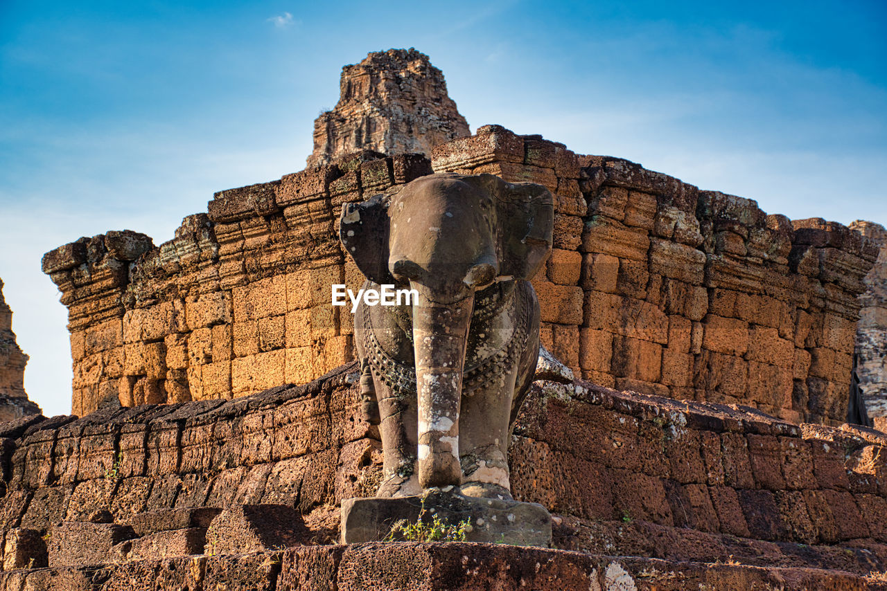 Pre rup temple site among the ancient ruins of angkor wat hindu temple complex in siem reap cambodia