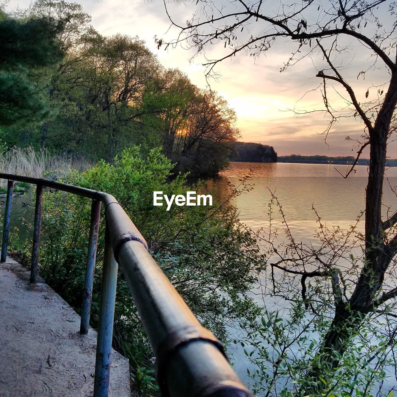 SCENIC SHOT OF CALM LAKE