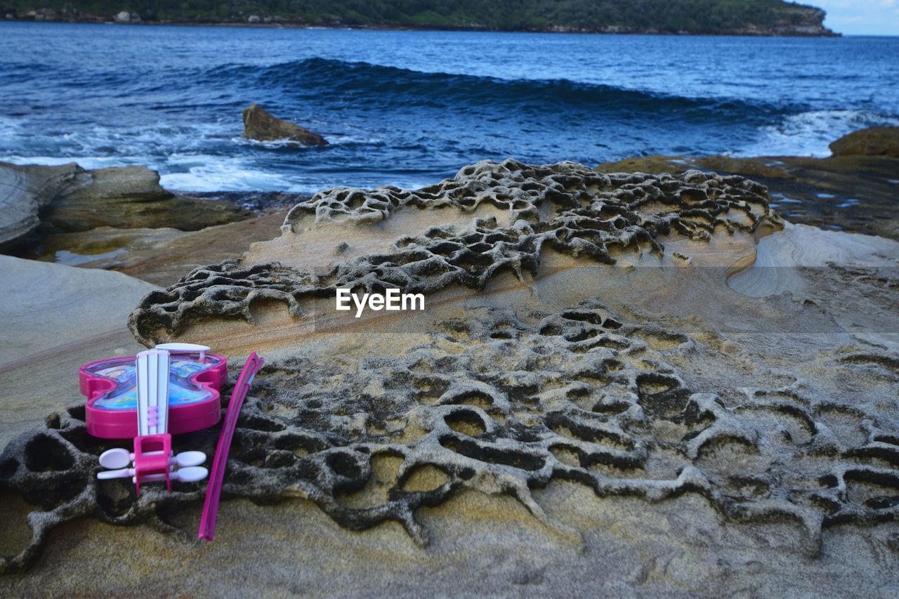 VIEW OF SEA AT BEACH