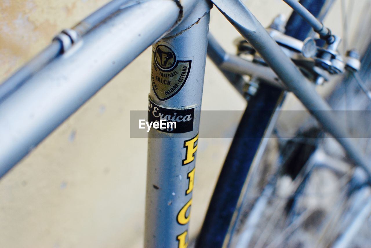 HIGH ANGLE VIEW OF BICYCLE