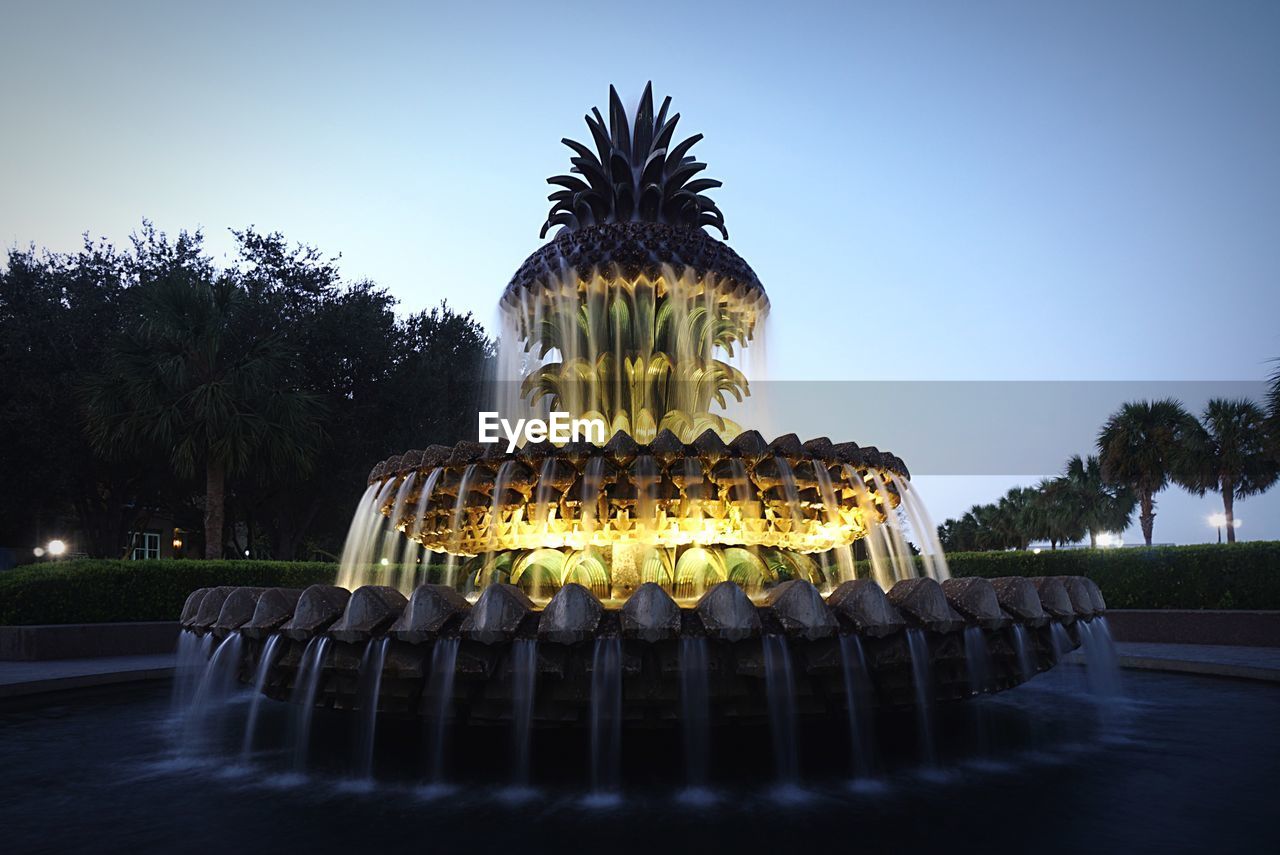 FOUNTAIN AGAINST SKY IN PARK