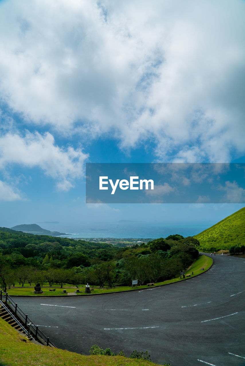 SCENIC VIEW OF ROAD AGAINST SKY