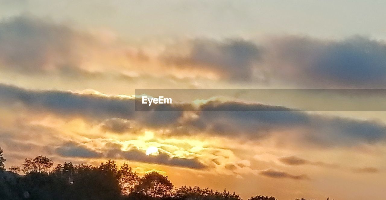 LOW ANGLE VIEW OF SKY DURING SUNSET