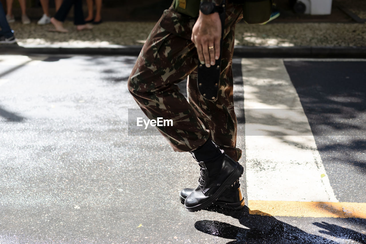 Army soldiers parade during the brazilian independence celebrations in the city of salvador, bahia.