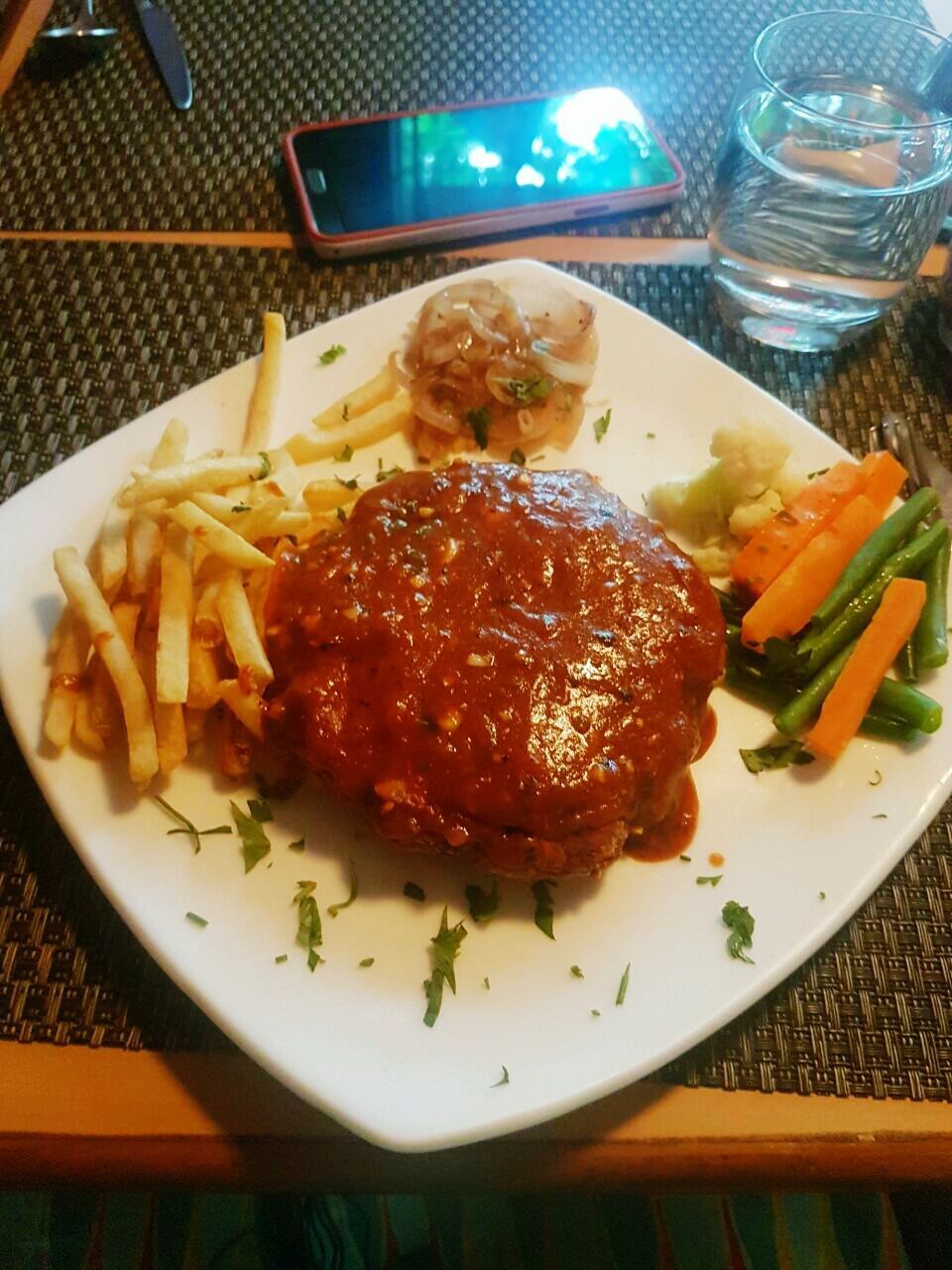 HIGH ANGLE VIEW OF FOOD SERVED ON TABLE