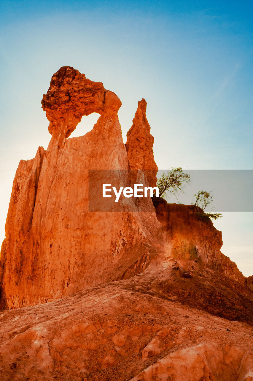 Rock formations at marafa depression - hell's kitchen at sunset in malindi, kilifi county, kenya