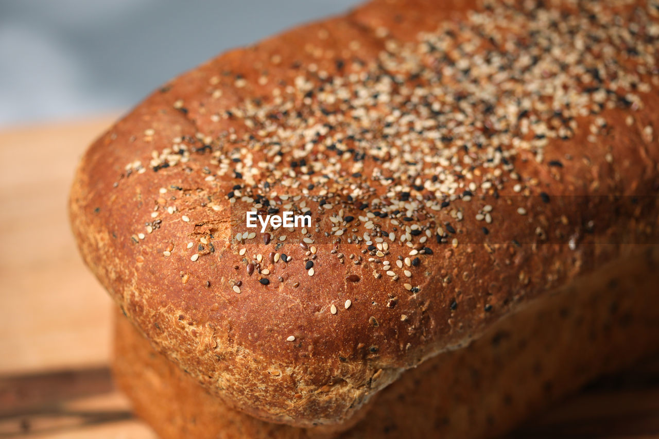 Bread with cereals